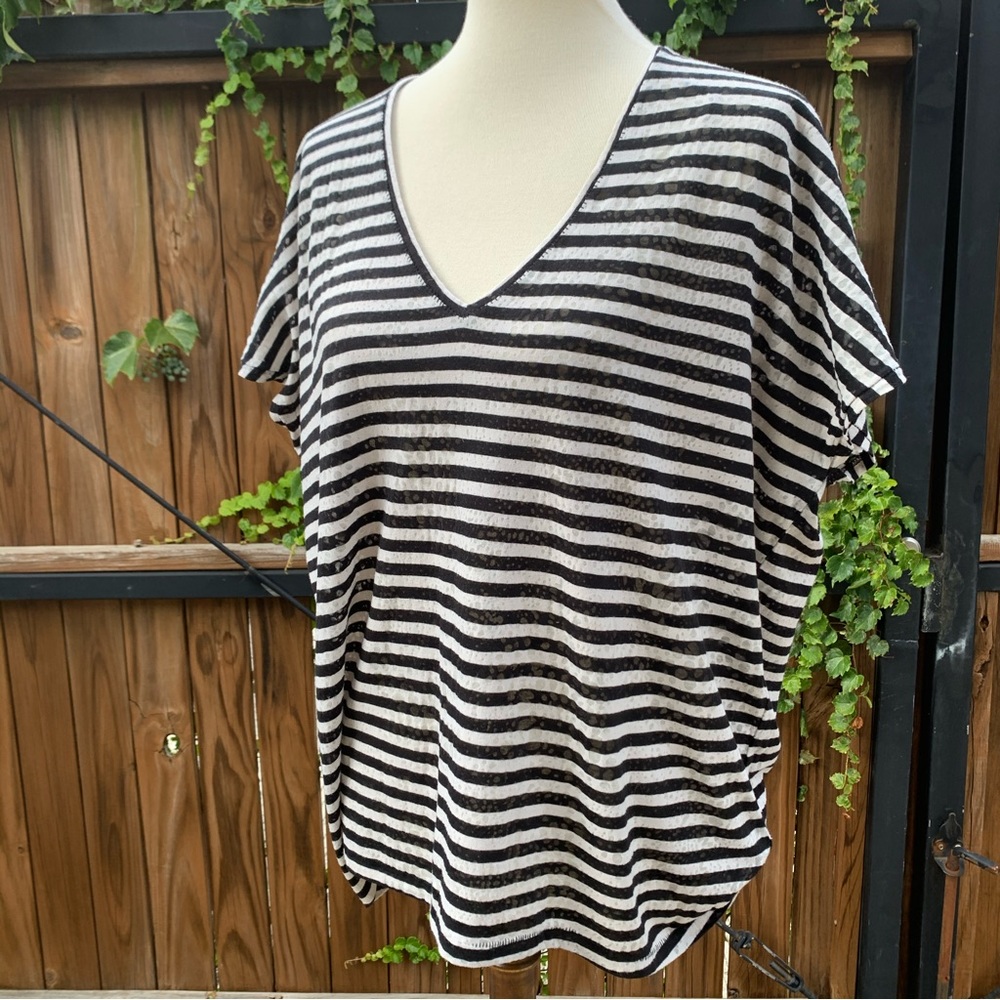 H&M Black White Striped Burn-out VNeck Tee Shirt Medium